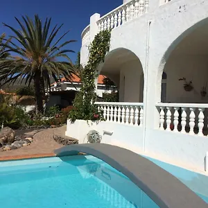 - Casa Martin , San Sebastián de la Gomera España